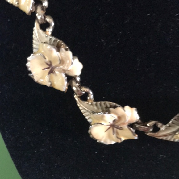 Jewelry Vintage Flower Necklace Poshmark